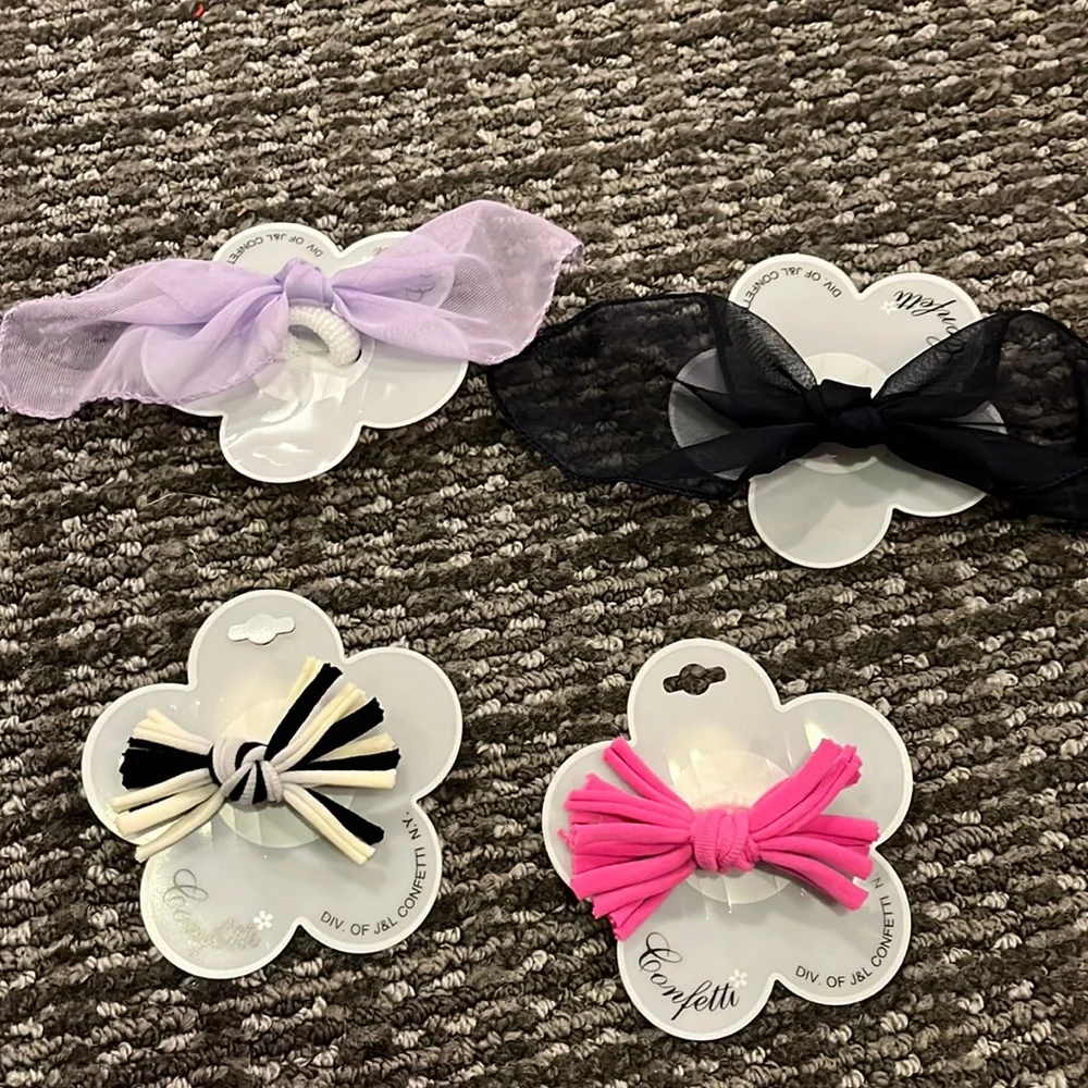 Assortment of pony tail holders